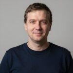 Улыбающийся клиент Assuntos Legais делится честным отзывом о прозрачности обзоров 3D онлайн-слотов